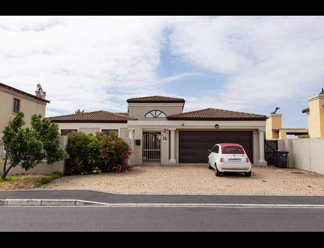 4 BEDROOM FREEHOLD SOLD IN PARKLANDS